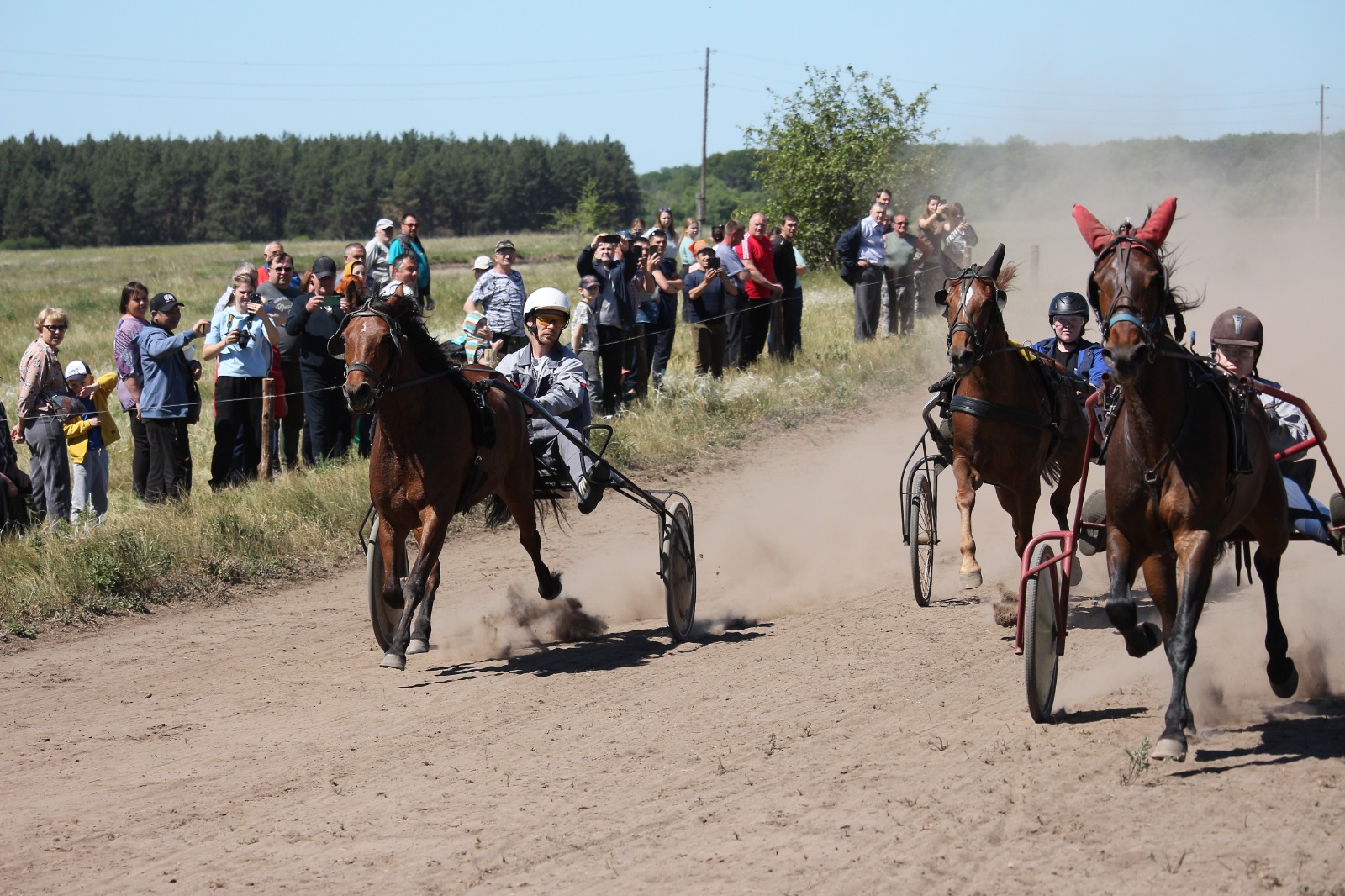 25 мая на территории Лесновского муниципального образования в с. Рассказань прошло конно - спортивное мероприятие..