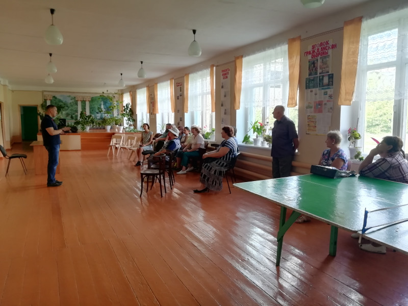 с. Лесное посетил Гладков С.М. депутат Саратовской областной Думы шестого созыва по Балашовскому одномандатному избирательному округу № 12.